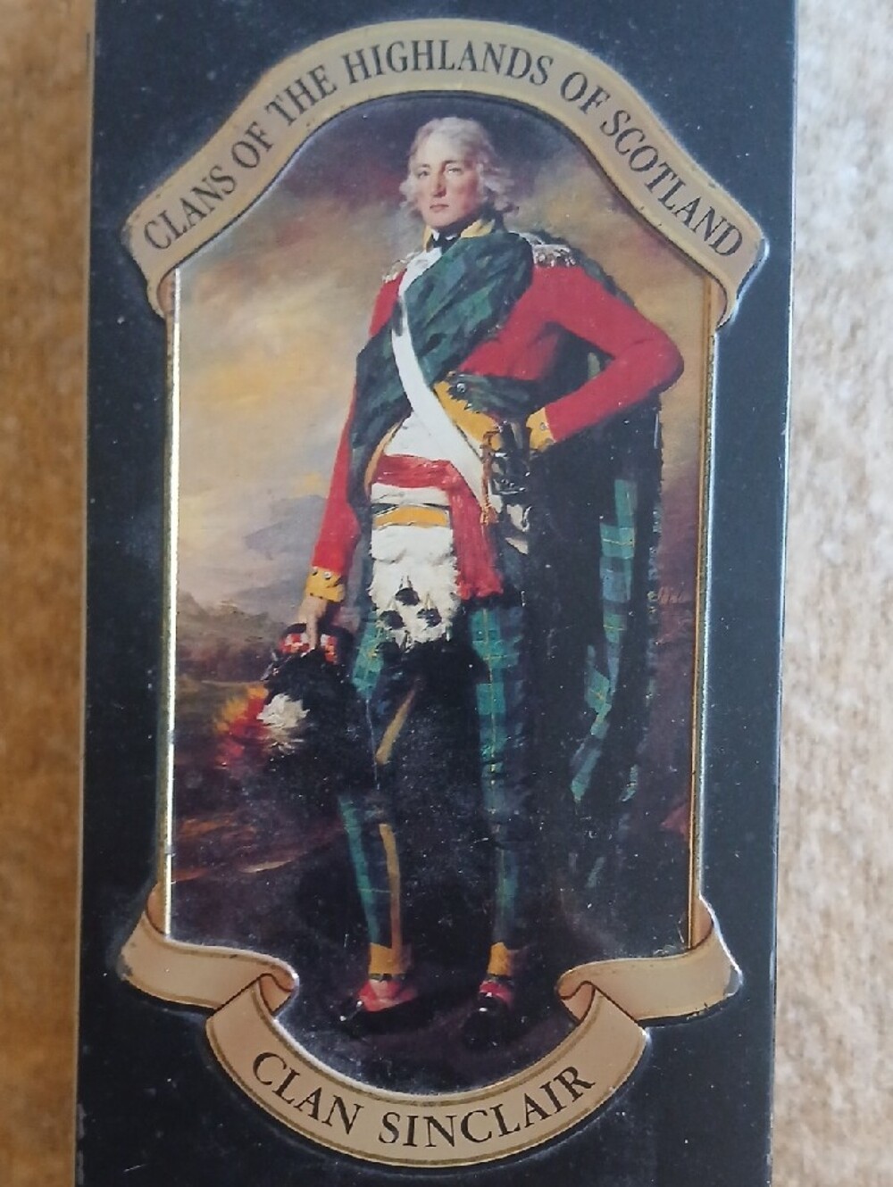 Pure Malt Scotch Glenfiddich Whisky Tin - Black-Clans Of The Highlands-Clan Sinc - Picture 2 of 4